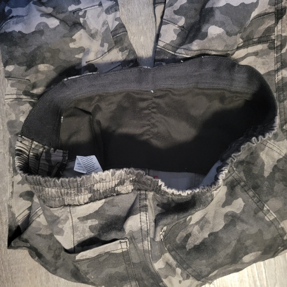 SPANX camouflage print twill joggers size medium  NWT - Picture 11 of 16